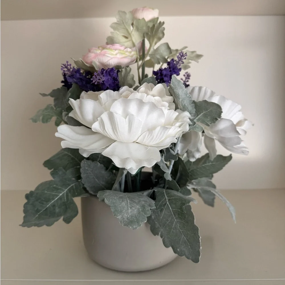 🎉LAST PIECE🎉JOLIE FLEUR 13in‎ Artificial Flowers In Cement Pot
